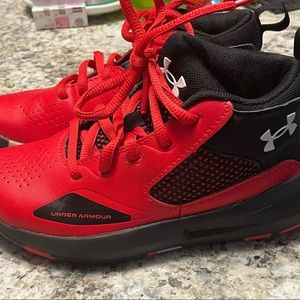 Under armour boys size 12